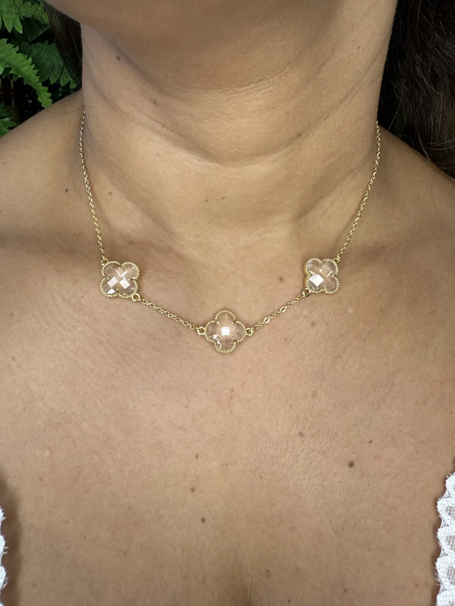 Choker Trevo Transparente Inspiração Joia - Banhado a Ouro 18K