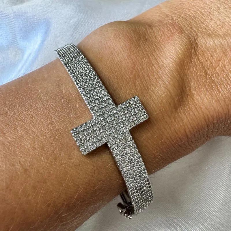 Bracelete Cruz Cravejado Zircônias - Ródio Branco