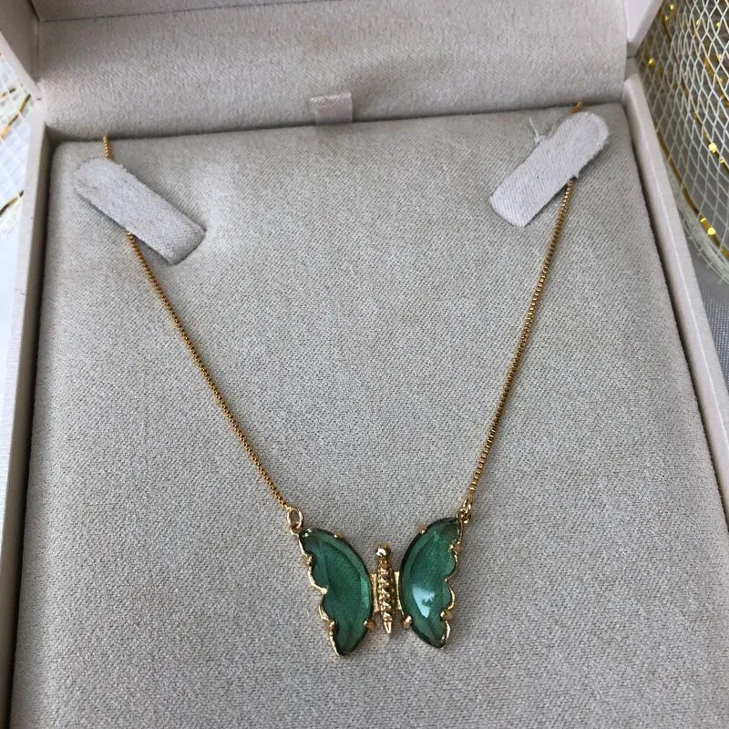 Colar Corrente Veneziana Com Borboleta Verde - Banhado a Ouro 18K