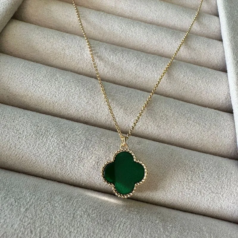 Colar Inspiração Joia Pedra Verde - Banhado a Ouro 18K