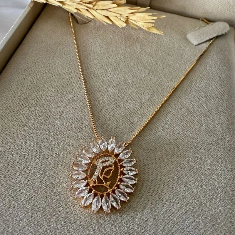 Colar Mandala de Nossa Senhora - Banhado a Ouro  18K