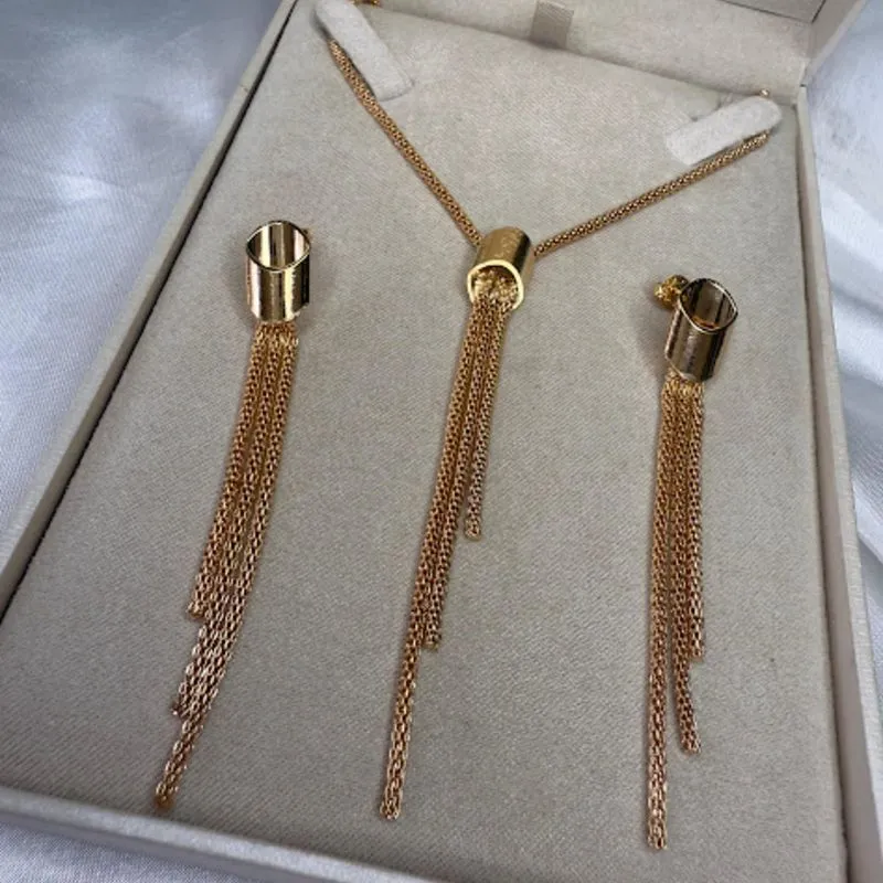 Conjunto Colar e Brincos Malha Ôca com Pendentes - Banhado a Ouro